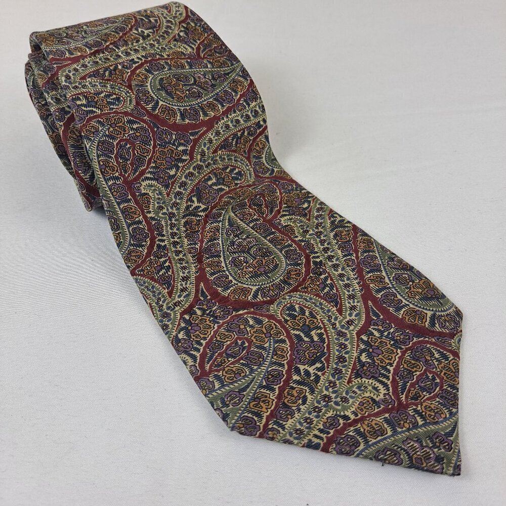 Villa Bugatti Men's Tie Paisley Pattern 100% Italian Silk Cream Red Blue